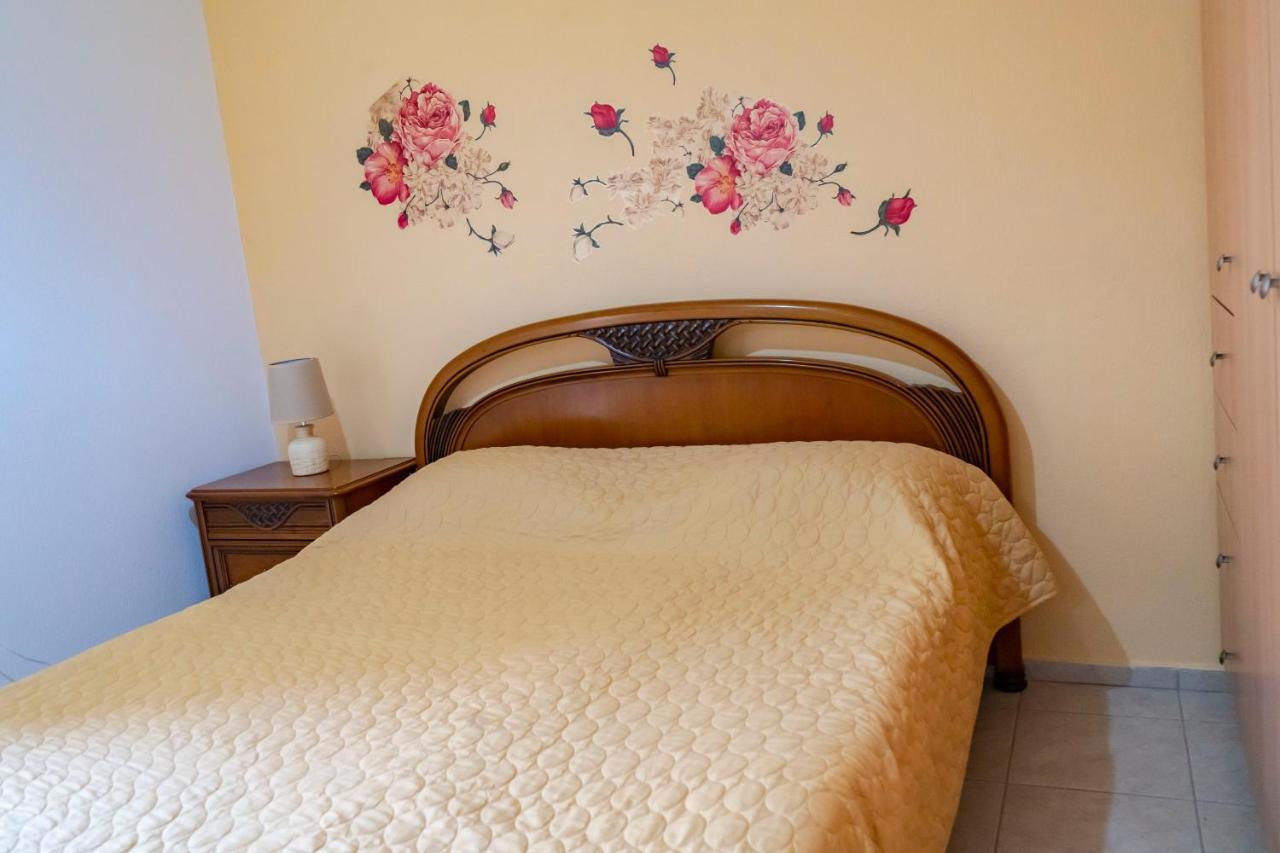 A quiet apartment close to the sea Gouves Extérieur photo