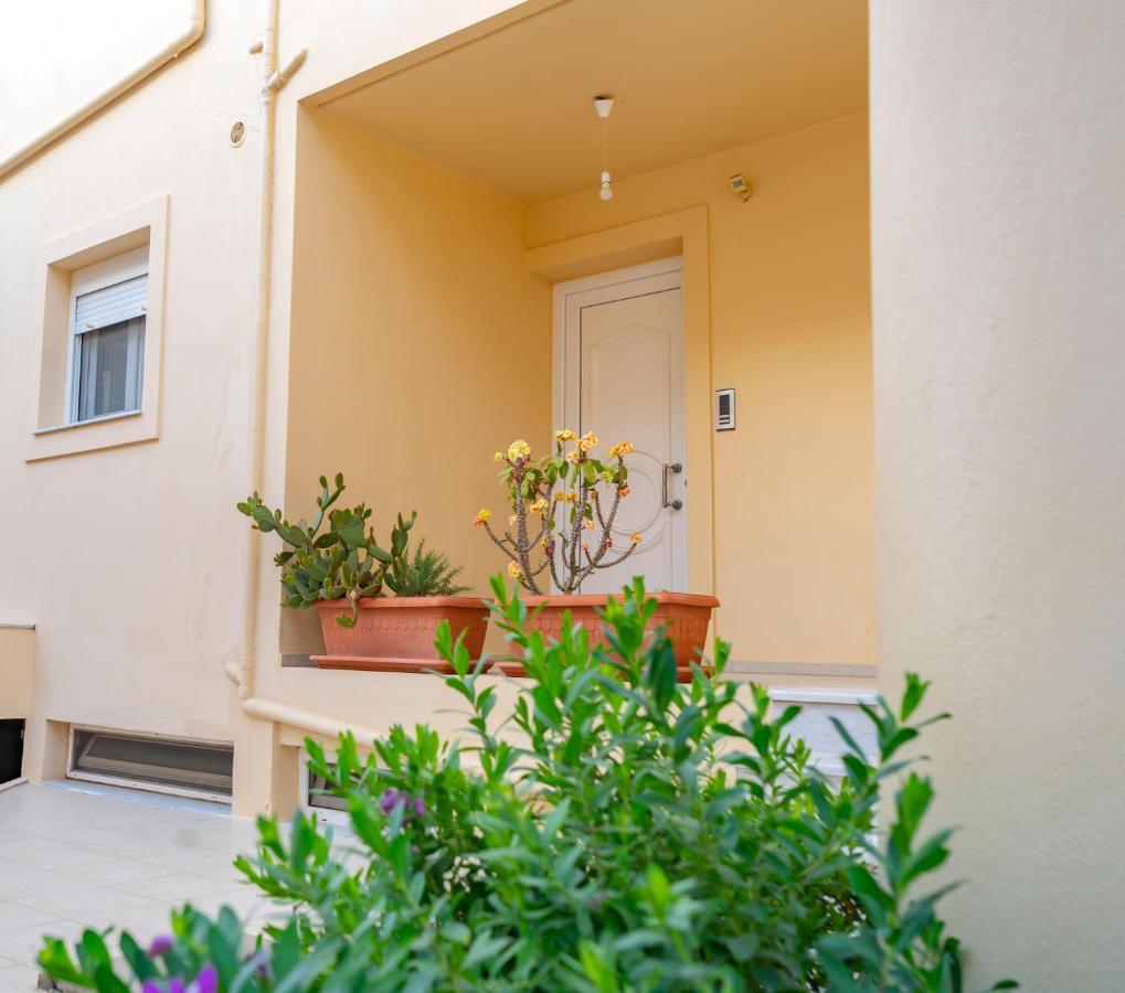 A quiet apartment close to the sea Gouves Extérieur photo