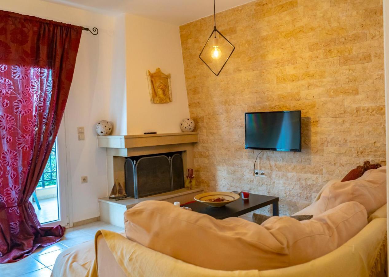 A quiet apartment close to the sea Gouves Extérieur photo
