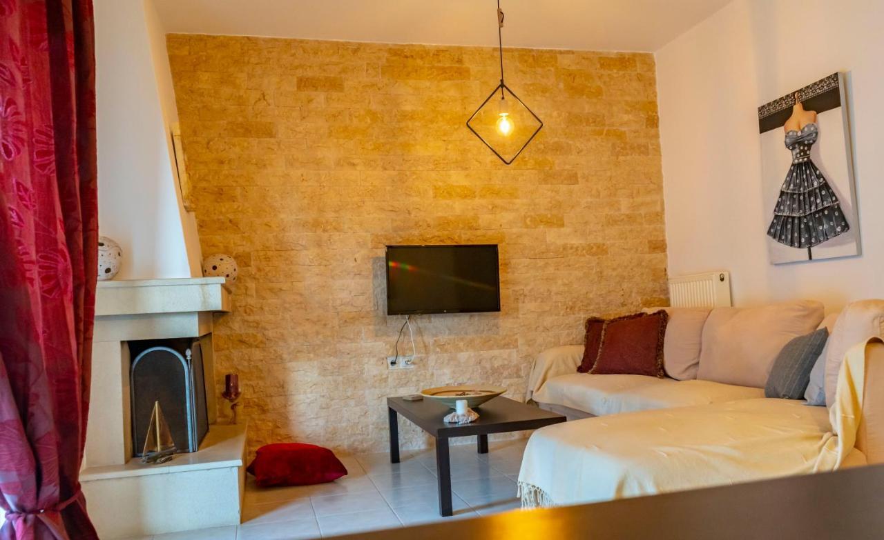 A quiet apartment close to the sea Gouves Extérieur photo